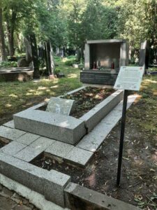 Fotografie hrobu: Marie  Calma Veselá a František Veselý